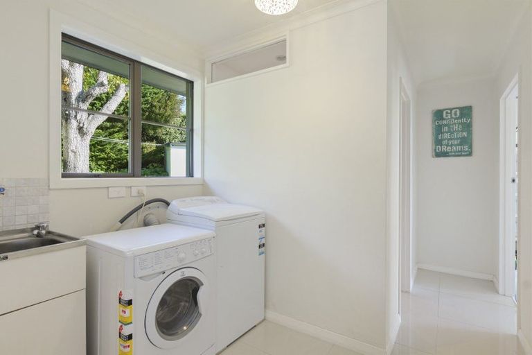 Photo of property in 70 Belleview Terrace, Mount Pleasant, Christchurch, 8081