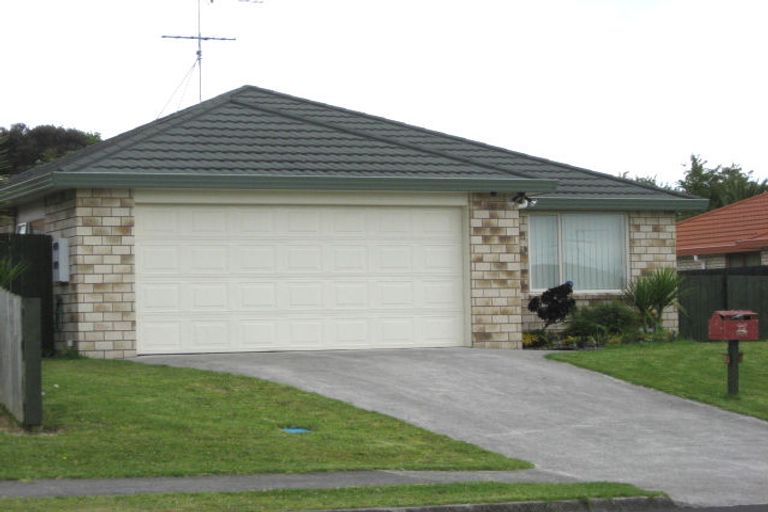 Photo of property in 8 Marblewood Grove, Pukekohe, 2120
