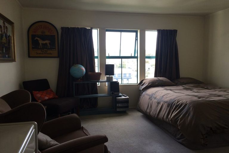 Photo of property in Grosvenor Cl, 19/6 Brown Street, Mount Cook, Wellington, 6021