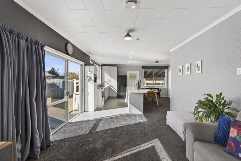 Photo of property in 535 Manutahi Road, Lepperton, New Plymouth, 4373