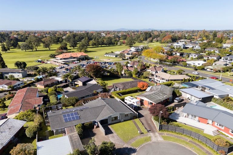 Photo of property in 7 Glading Place, St Andrews, Hamilton, 3200