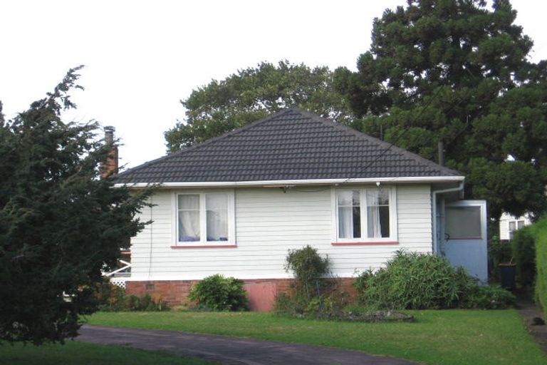 Photo of property in 26 Fairdene Avenue, Henderson, Auckland, 0610