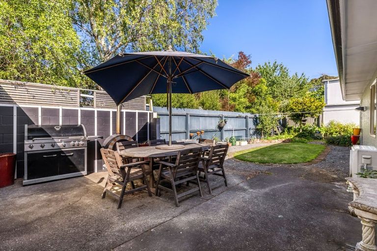 Photo of property in 1/61 Searells Road, Strowan, Christchurch, 8052