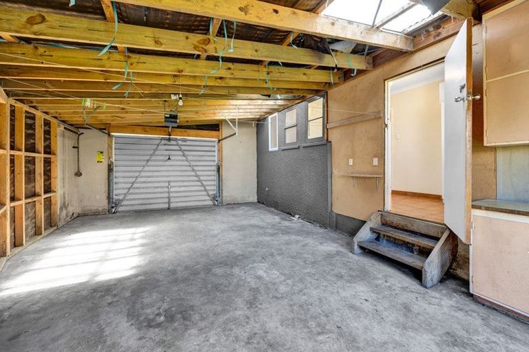 Photo of property in 9 Malone Place, Hawera, 4610