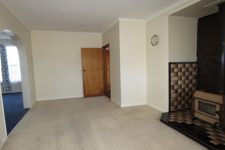 Photo of property in 124 Russell Street, Westport, 7825