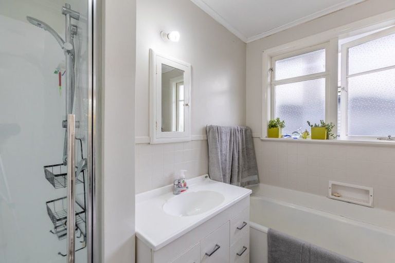 Photo of property in 77 Bledisloe Road, Maraenui, Napier, 4110