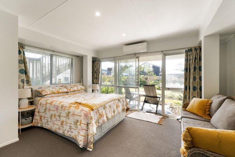 Photo of property in 1281 Papamoa Beach Road, Papamoa Beach, Papamoa, 3118