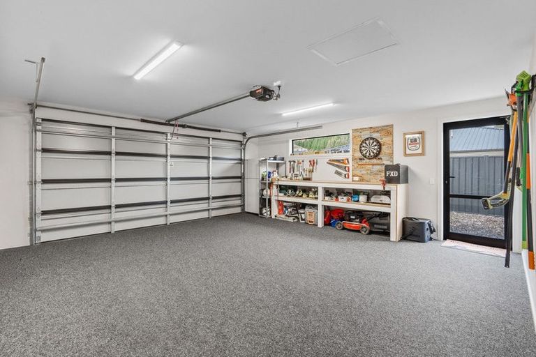 Photo of property in 64 Heathfield Drive, Mosgiel, 9024