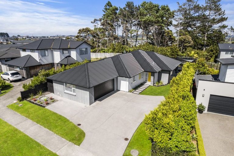 Photo of property in 95 Manuel Road, Silverdale, 0932