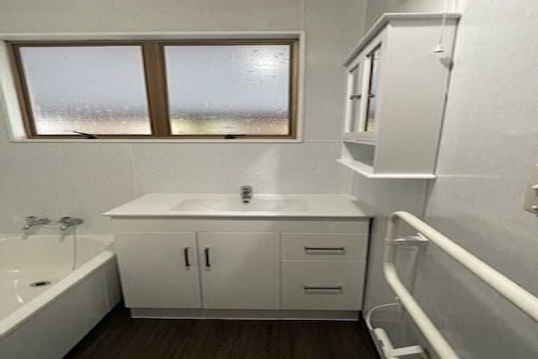 Photo of property in 30f2- Whitley Avenue, Ebdentown, Upper Hutt, 5018