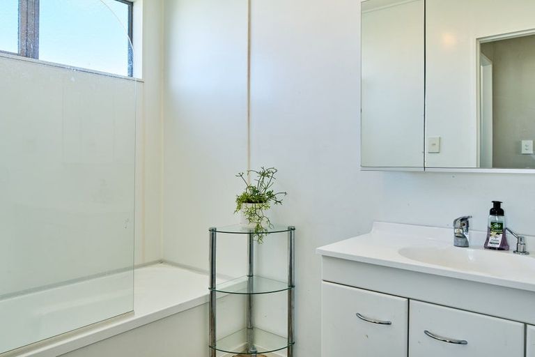 Photo of property in 33 Clipper Street, Titahi Bay, Porirua, 5022