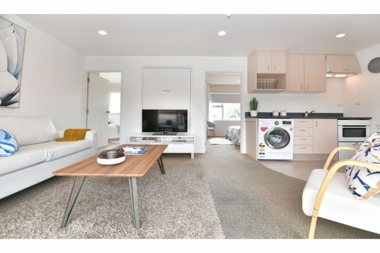 Photo of property in 4/416 Hibiscus Coast Highway, Orewa, 0931