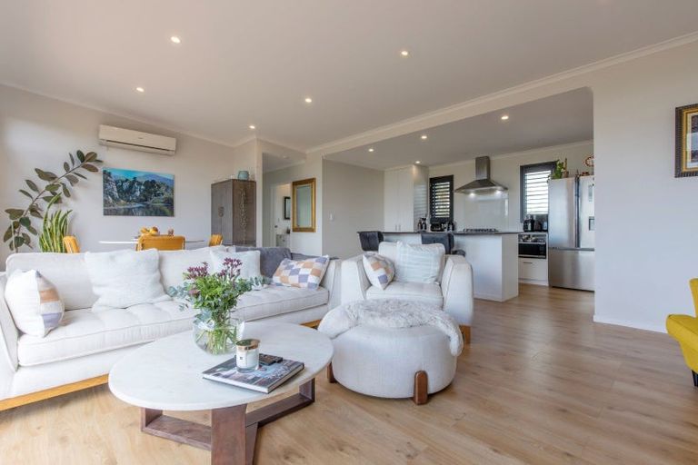 Photo of property in 21 Blundell Avenue, Waipukurau, 4200