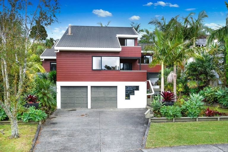 Photo of property in 18 Da Vinci Place, West Harbour, Auckland, 0618