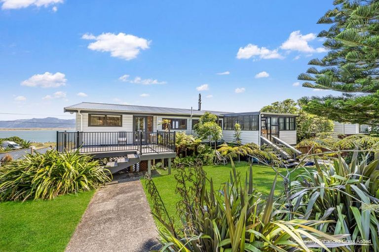 Photo of property in 20 Lake Ferry Road, Lake Ferry, Featherston, 5772