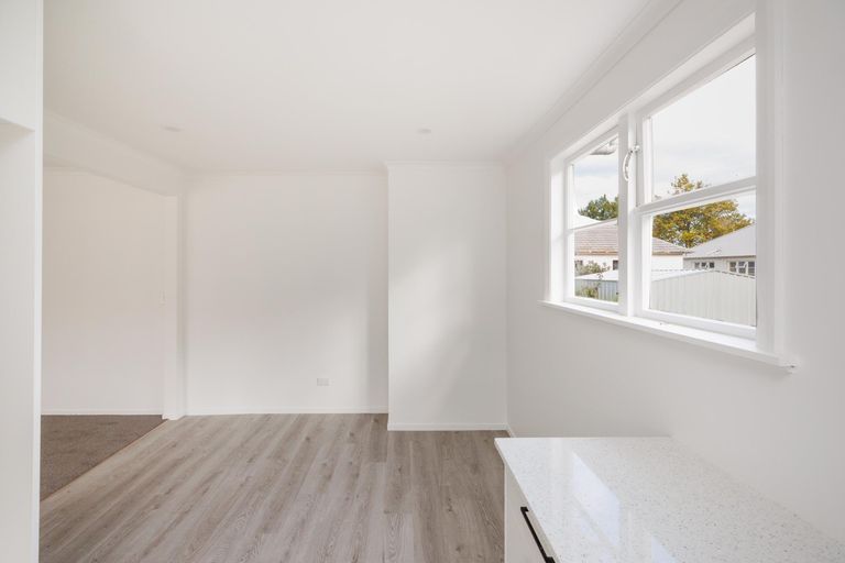 Photo of property in 73 Rangiora Avenue, Roslyn, Palmerston North, 4414