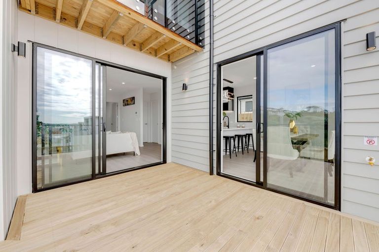 Photo of property in 12 Elevation Street, Flat Bush, Auckland, 2019