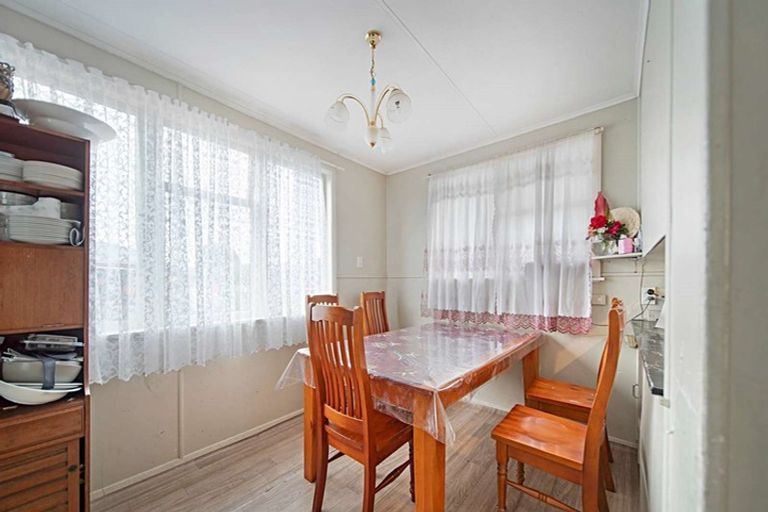Photo of property in 53 Caravelle Close, Mangere, Auckland, 2022