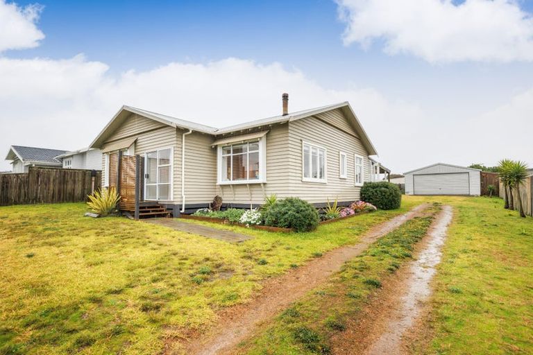 Photo of property in 20 Barling Street, Himatangi Beach, Foxton, 4891