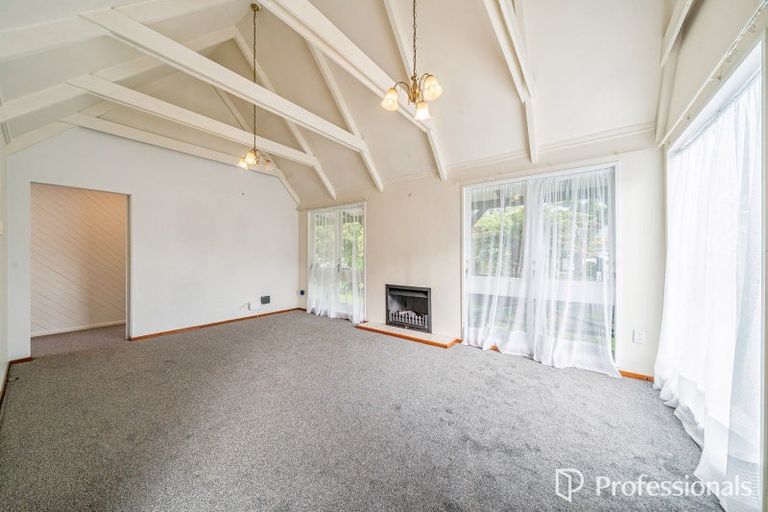Photo of property in 3 Mcenroe Grove, Naenae, Lower Hutt, 5011