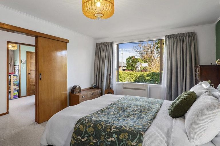 Photo of property in 20 Wilding Street, Saint Martins, Christchurch, 8022