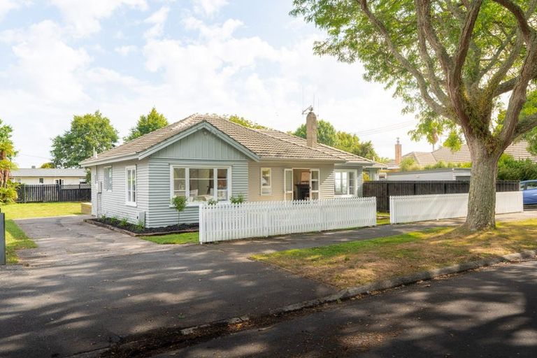 Photo of property in 17 Brown Street, Hamilton East, Hamilton, 3216