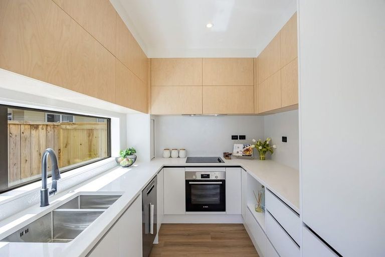 Photo of property in 27d O'donn Avenue, Beach Haven, Auckland, 0626