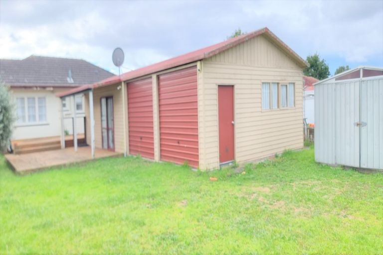 Photo of property in 14 Charles Street, Papatoetoe, Auckland, 2025