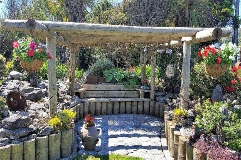 Photo of property in 112 Main Road South, Karoro, Greymouth, 7805