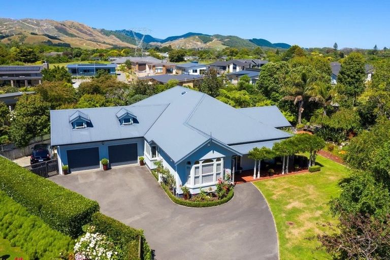 Photo of property in 95 Park Avenue, Waikanae, 5036