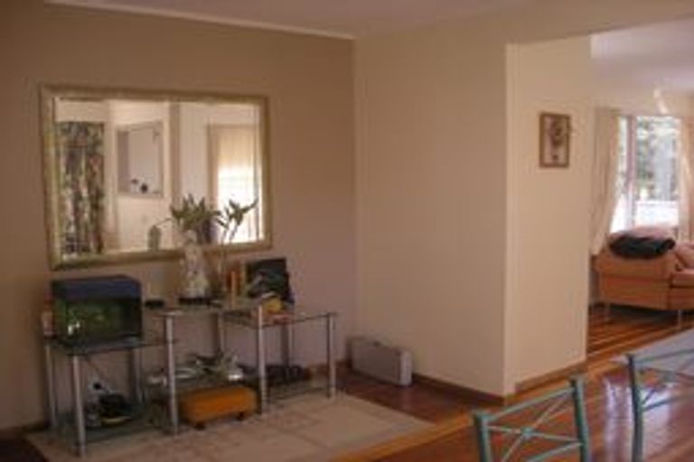 Photo of property in 13 View Road, Glenfield, Auckland, 0627