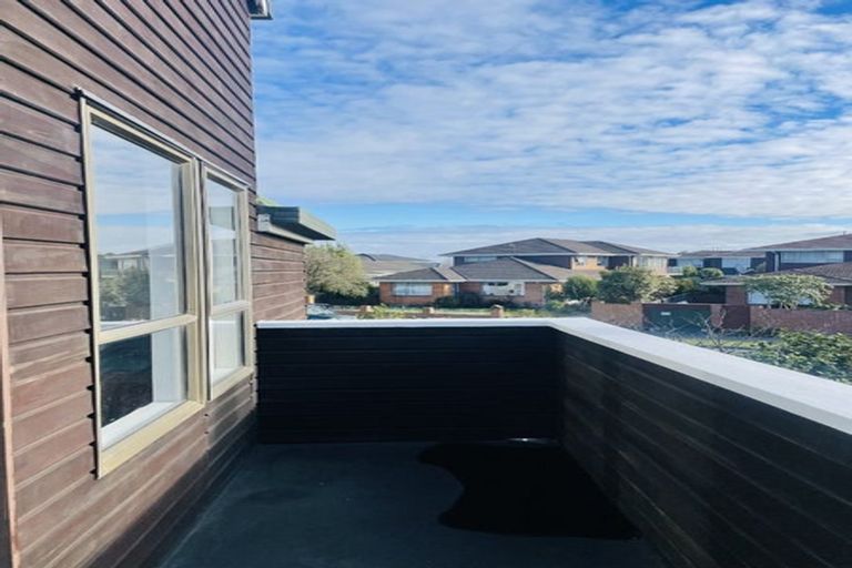 Photo of property in 2/35 Solway Avenue, Ilam, Christchurch, 8041