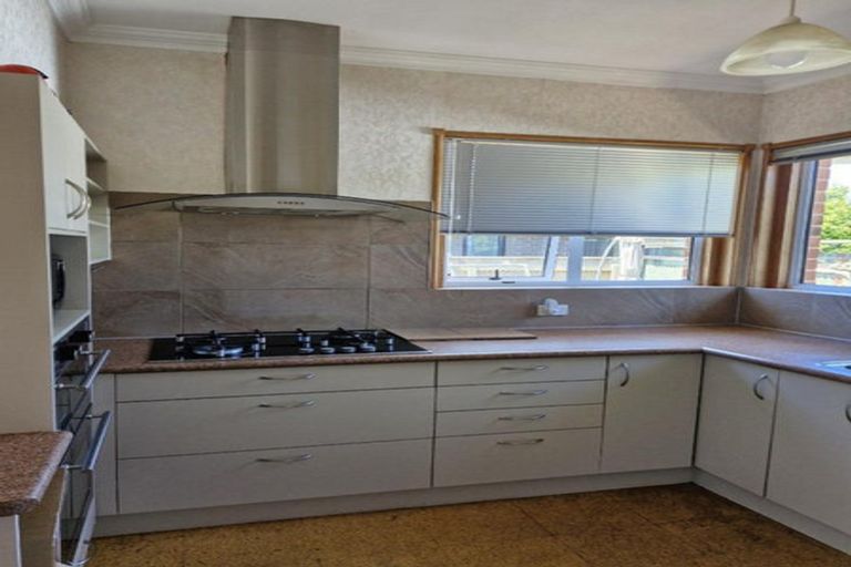 Photo of property in 10 Raniera Street, Glen Avon, New Plymouth, 4312