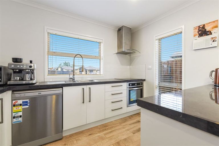 Photo of property in 11u5 Errol Close, Burbush, Hamilton, 3288