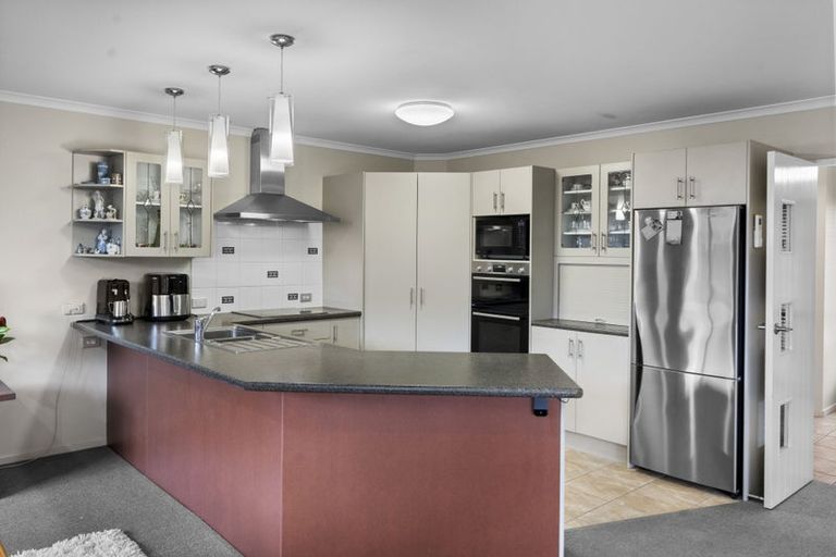 Photo of property in 28 Pewter Place, Northwood, Christchurch, 8051