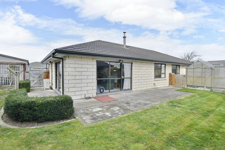 Photo of property in 23 Mackworth Street, Woolston, Christchurch, 8062