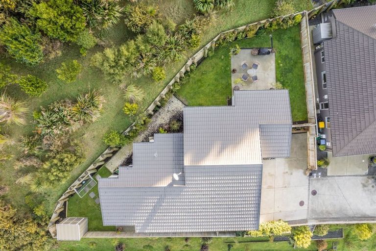 Photo of property in 14 Moonraker Place, Whitby, Porirua, 5024