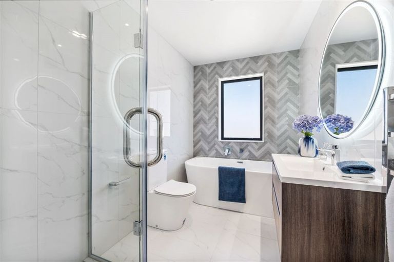 Photo of property in 3 Elevation Street, Flat Bush, Auckland, 2019