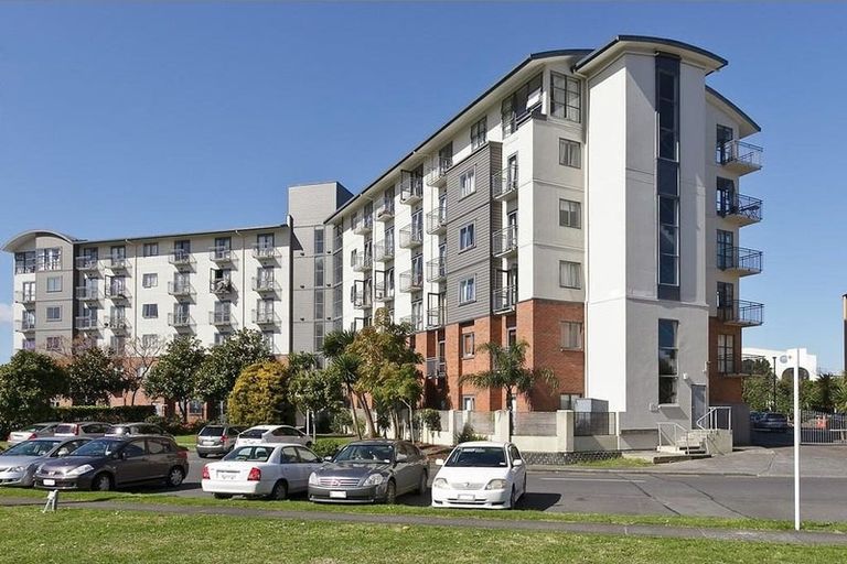 Photo of property in 10d Crown Lynn Place, New Lynn, Auckland, 0600