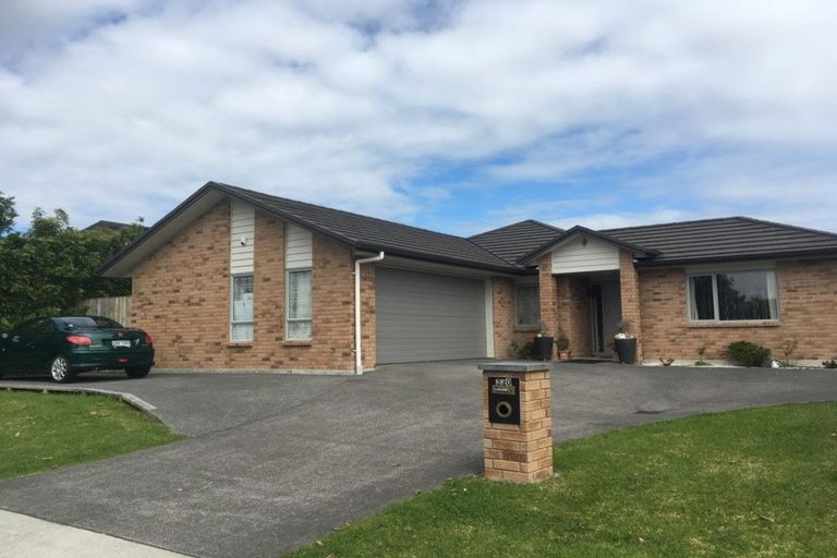 Photo of property in 240 Harbourside Drive, Karaka, Papakura, 2113
