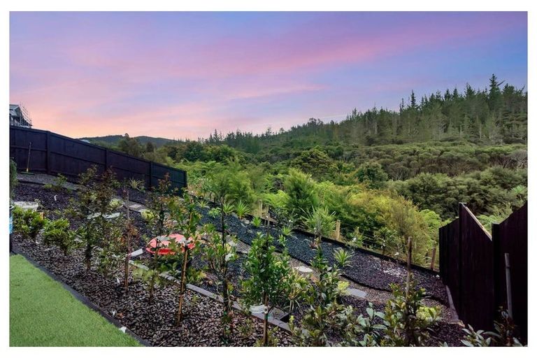 Photo of property in 83 Pacific Heights Road, Orewa, 0931