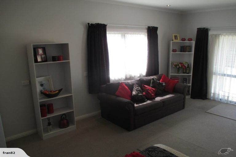 Photo of property in 9 Paisley Street, Levin, 5510