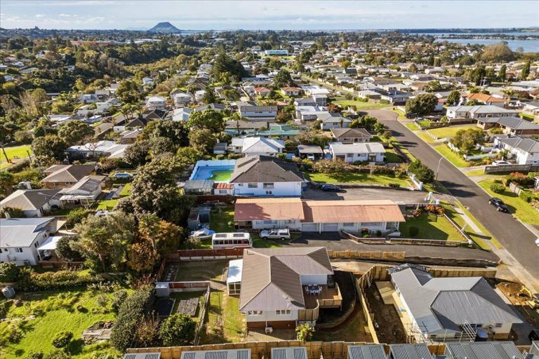 Photo of property in 3b Hilltop Road, Parkvale, Tauranga, 3112
