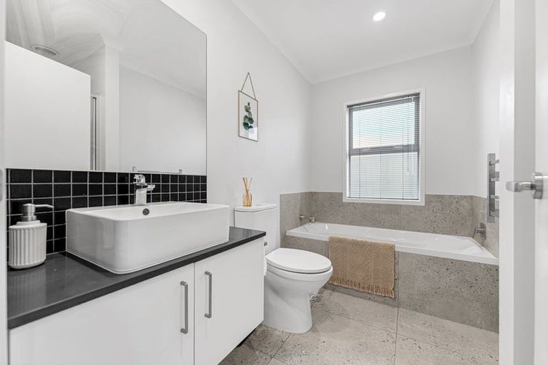 Photo of property in 25 Kare Ariki Place, Pukekohe, 2120