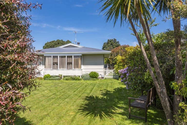 Photo of property in 20 Rimu Street, Waikanae, 5036