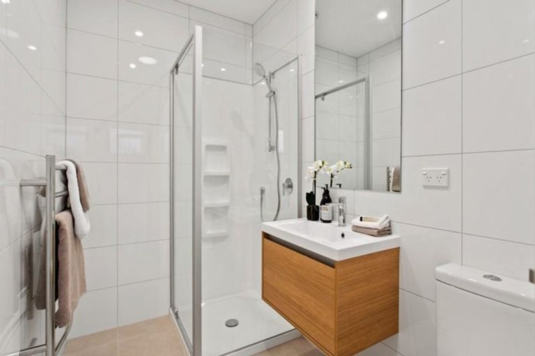 Photo of property in 10 Orona Place, Takanini, 2112