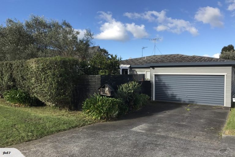 Photo of property in 1/44 Nile Road, Milford, Auckland, 0620