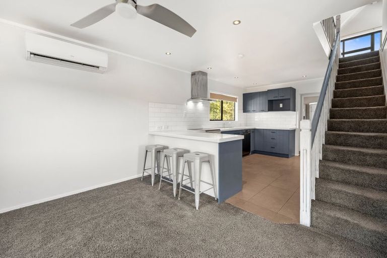 Photo of property in 50c Robinson Avenue, Holdens Bay, Rotorua, 3010