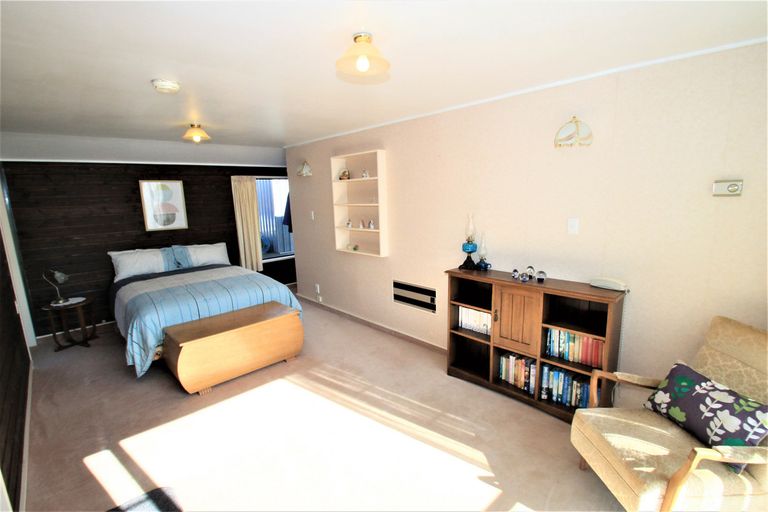 Photo of property in 111 Hagart-alexander Drive, Mosgiel, 9024