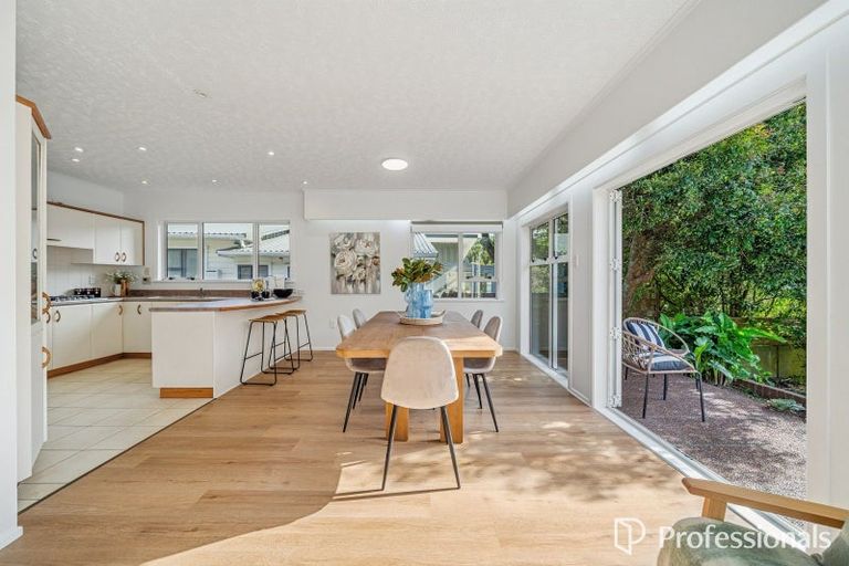 Photo of property in 19 Holly Grove, Maungaraki, Lower Hutt, 5010